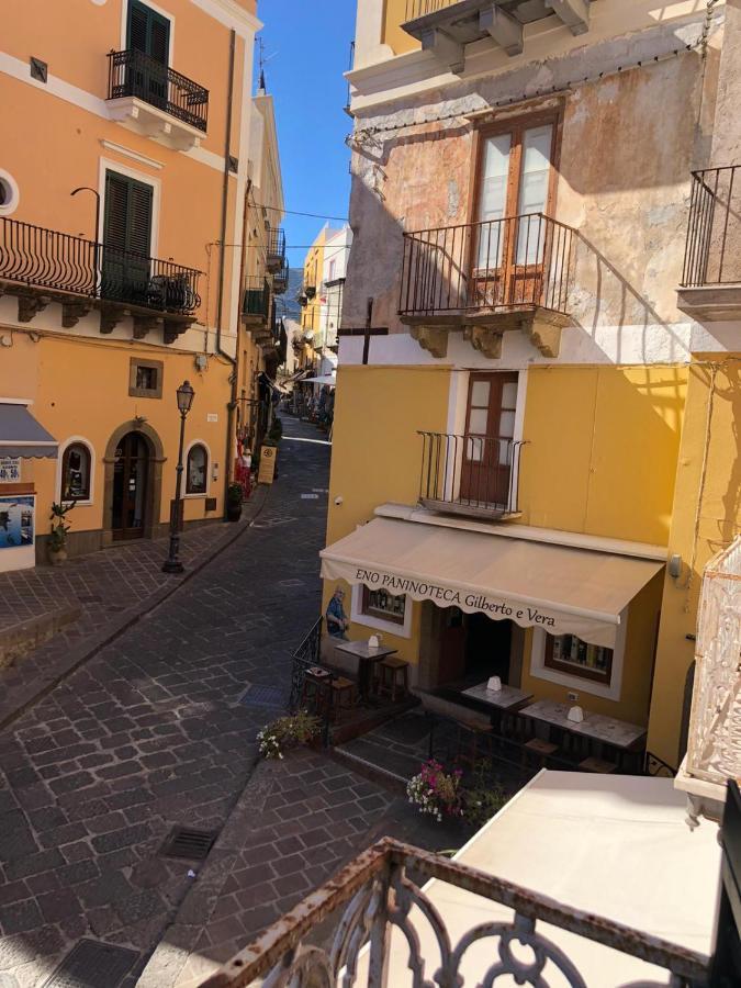 Lipari Suite B&B ภายนอก รูปภาพ